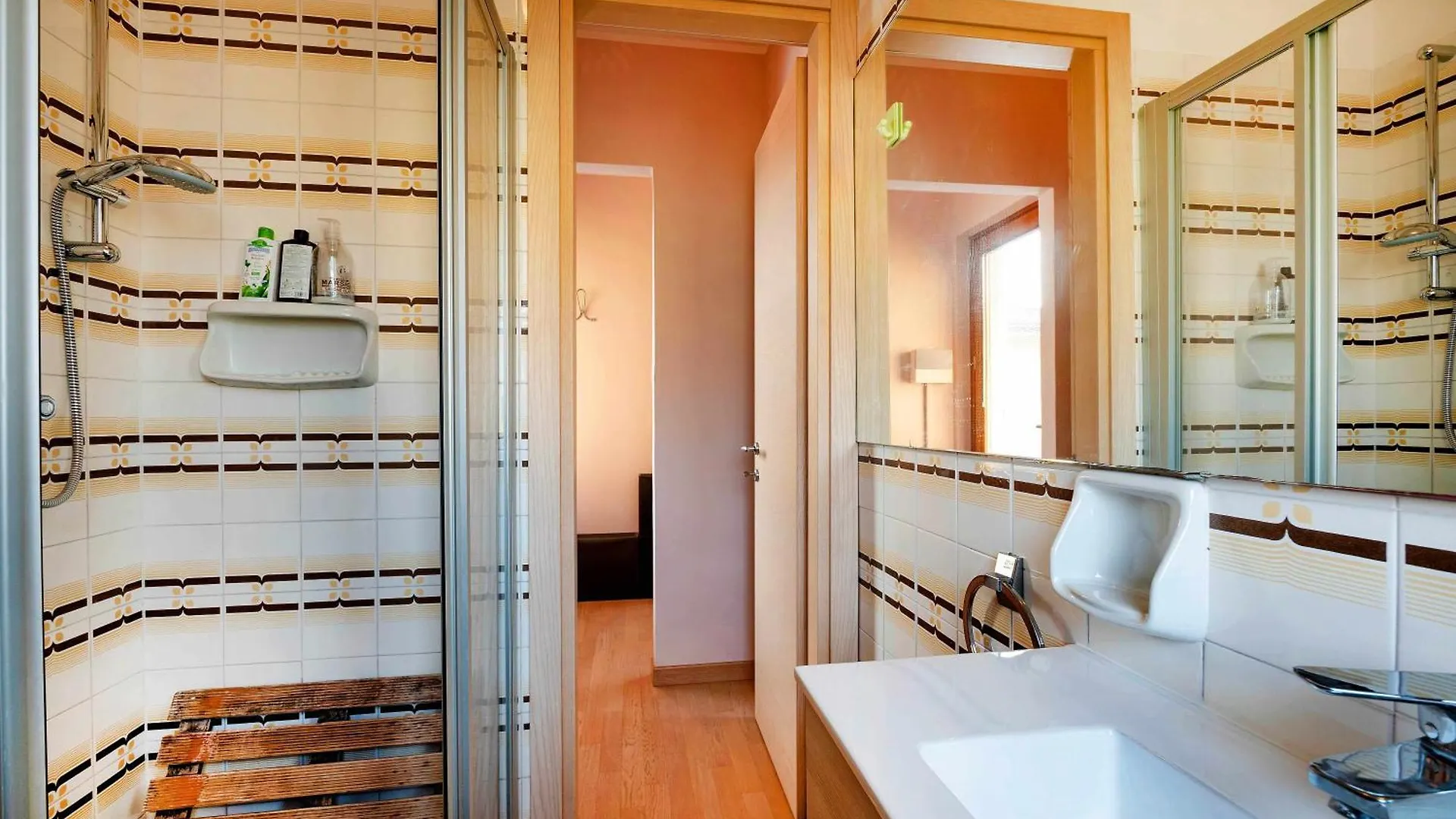 Dimora Madon Nina Posizione Tranquilla A Lazise Apartment Italy
